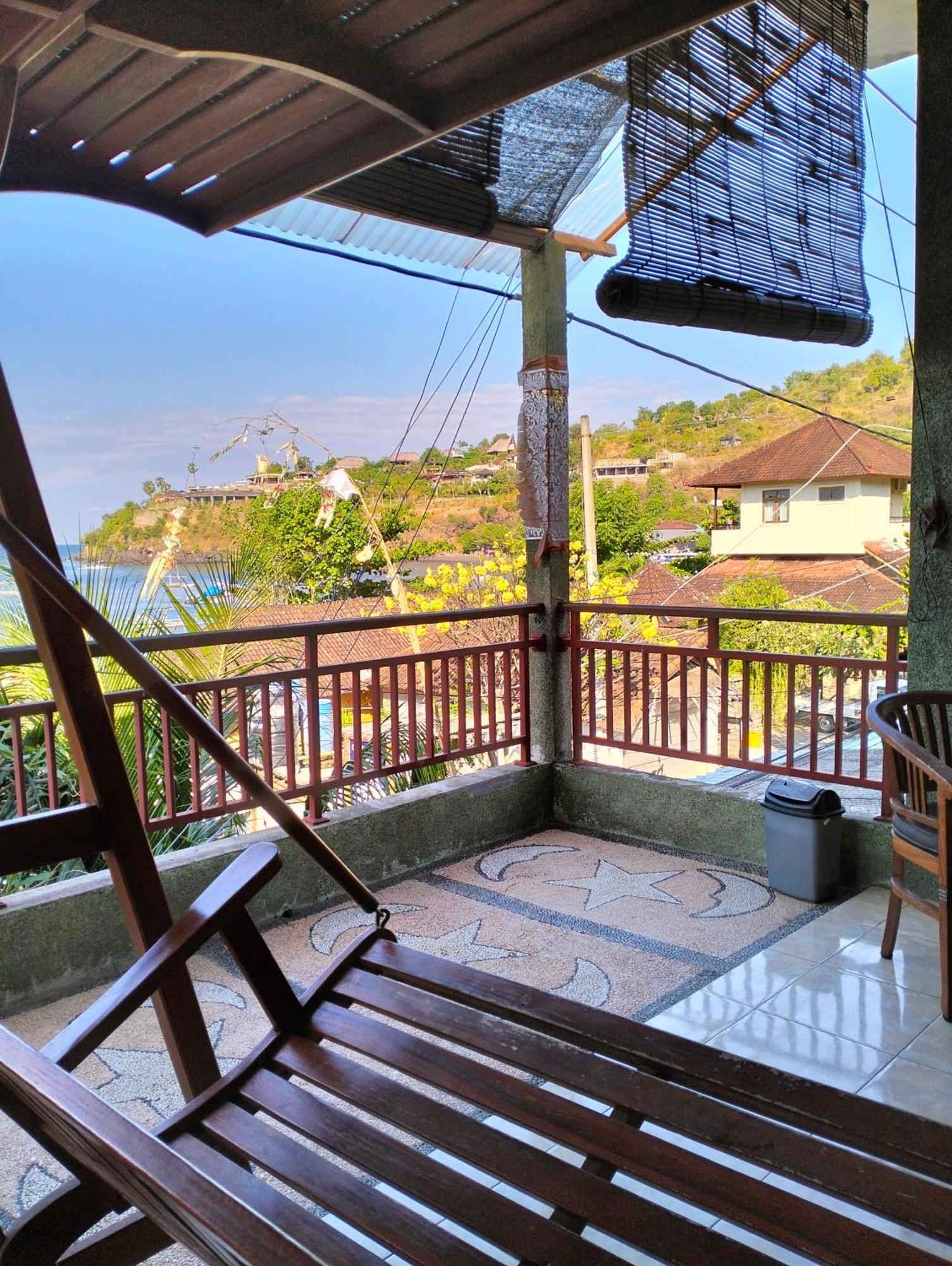 Dharma Yoga Homestay Dan Hostel アメッド エクステリア 写真