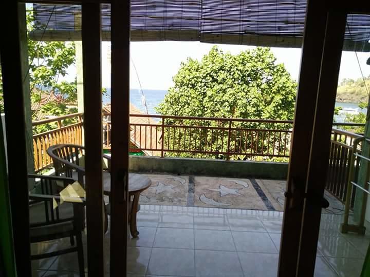 Dharma Yoga Homestay Dan Hostel アメッド エクステリア 写真
